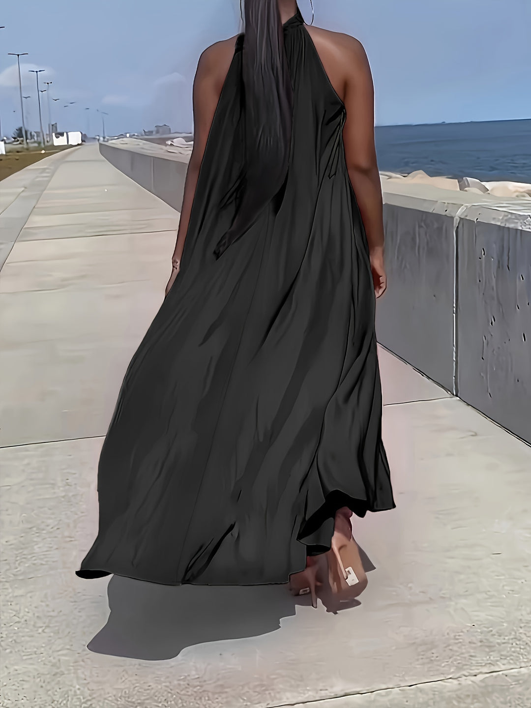 Ellen™ | Halter Neck Maxi Dress