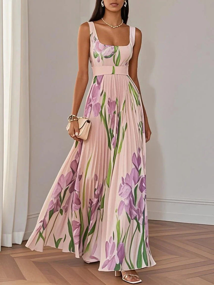 Alivienne – White Floral Pleated Chiffon Maxi Dress