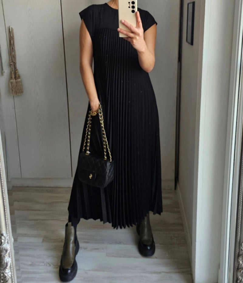 Tiffany™ | Timeless and Comfortable Dress